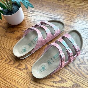 🆕Birkenstock Florida Fresh Shiny Snake Rose Sandal Holographic EU 38 US 8.0